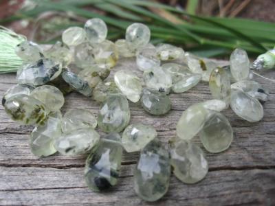 Prehnite, Moss, Pear, ML